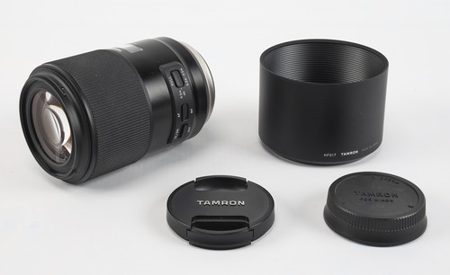 Tamron 90mm macro 1 - f/2.8,